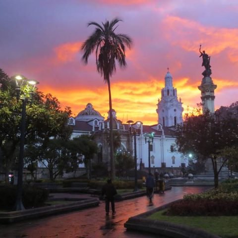 The-stunning-old-town-of-Quito