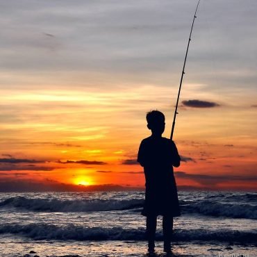 fishing in bahia de caraquez ecuador